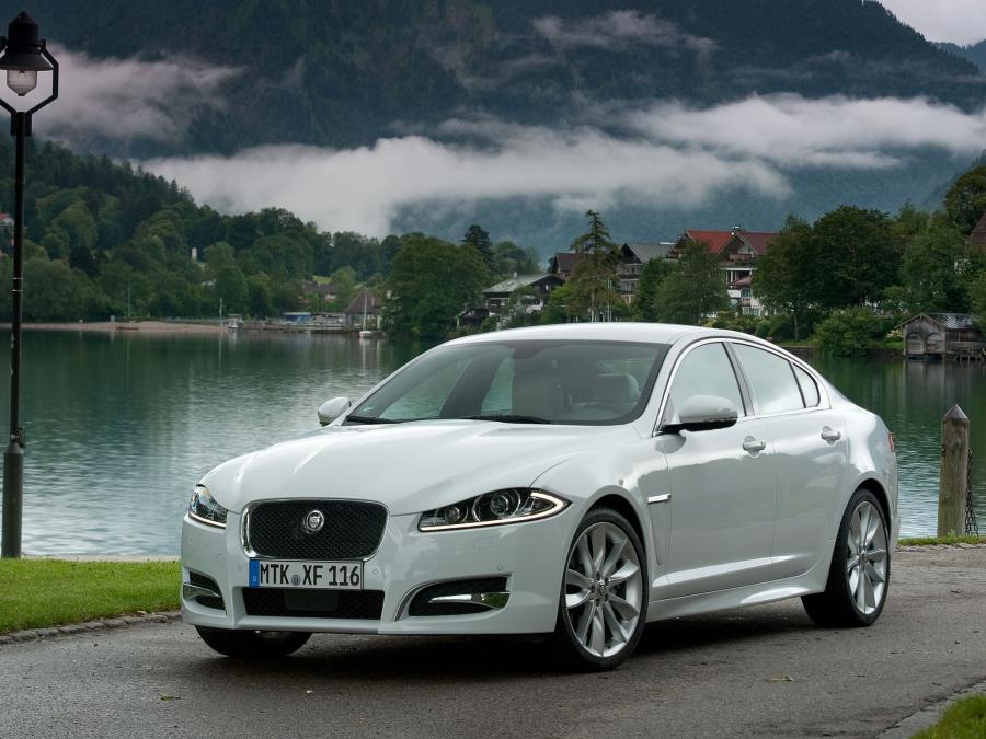  Jaguar XF 3.0 Diesel Option Pack 2011 года  (фото 7 из 11)